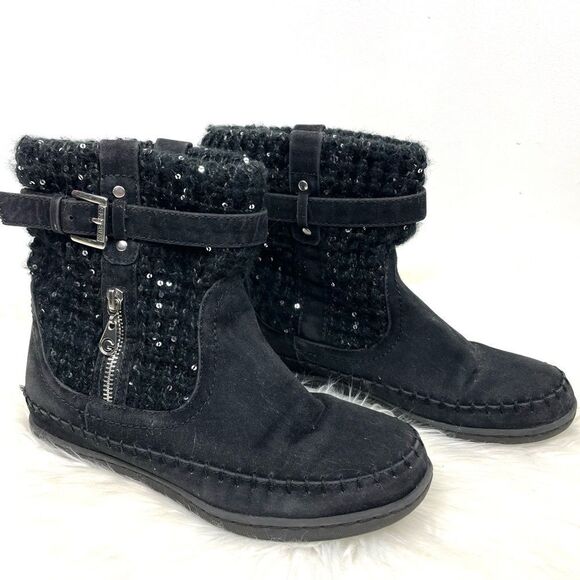 Guess, black suede quilted ankle booties 9M - Picture 1 of 6